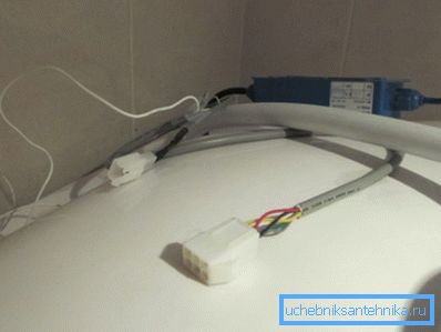 Дзякуючы форме раздымаў зблытаць іх складана