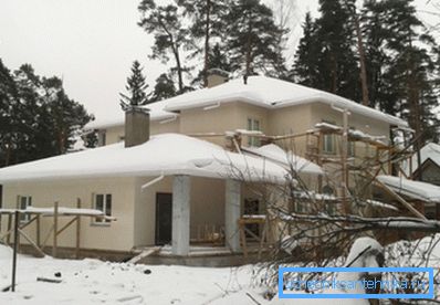 Прыватны дом рассейвае цяпло праз усе агароджваюць канструкцыі. Прыватны дом рассейвае цяпло праз усе агароджваюць канструкцыі.