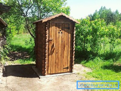 Туалет з дошак