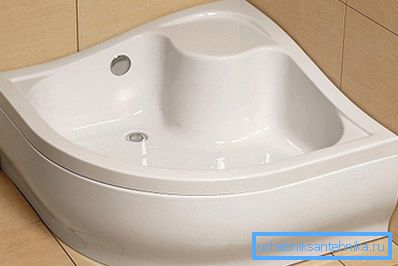 Для аматараў гладкіх формаў існуюць і вытанчаныя вырабы, ідэальна ўпісваюцца ў вашым інтэр'еры Для аматараў гладкіх формаў існуюць і вытанчаныя вырабы, ідэальна ўпісваюцца ў вашым інтэр'еры