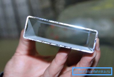 Для апор выкарыстоўваецца профільная труба прастакутнага перасеку