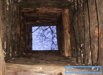 Для ўмацавання ствала традыцыйна выкарыстоўвалі драўніну. Для ўмацавання ствала традыцыйна выкарыстоўвалі драўніну.
