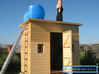 Душавая кабінка з распранальняй Душавая кабінка з распранальняй