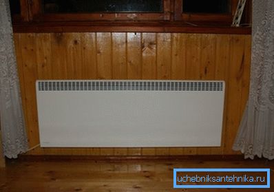 Электрычны канвектар ў інтэр'еры дачы Электрычны канвектар ў інтэр'еры дачы