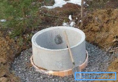 Гатовы студня з бетонных кольцаў Гатовы студня з бетонных кольцаў