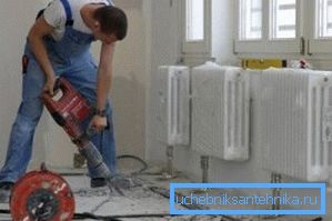 Хочаце схаваць трубы, прыдатныя да радыятараў, зрабіце штробы ў падставе і схавайце іх пад падлогавым пакрыццём - як варыянт бюджэтнага «цёплай падлогі» Хочаце схаваць трубы, прыдатныя да радыятараў, зрабіце штробы ў падставе і схавайце іх пад падлогавым пакрыццём - як варыянт бюджэтнага «цёплай падлогі»