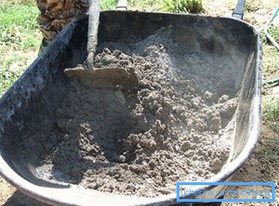 І фарфор, і фаянс робяць з белай гліны, але першы за кошт спецыяльных дабавак валодае лепшымі спажывецкімі ўласцівасцямі І фарфор, і фаянс робяць з белай гліны, але першы за кошт спецыяльных дабавак валодае лепшымі спажывецкімі ўласцівасцямі