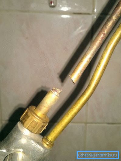 Часам месцам выбуху становіцца сама гарэлка.