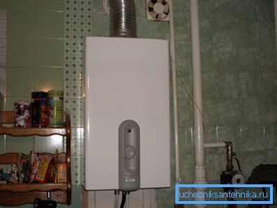 Зыходзячы з фатаграфіі відаць, што адвод прадуктаў гарэння ідзе праз адну шахту, у той час, як вентыляванне памяшкання ажыццяўляецца праз іншы канал Зыходзячы з фатаграфіі відаць, што адвод прадуктаў гарэння ідзе праз адну шахту, у той час, як вентыляванне памяшкання ажыццяўляецца праз іншы канал