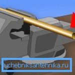 Выраб трэба заціснуць у ціскі.