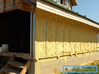 Якасная цеплаізаляцыя сцен здольная скараціць разліковае значэнне як мінімум удвая.