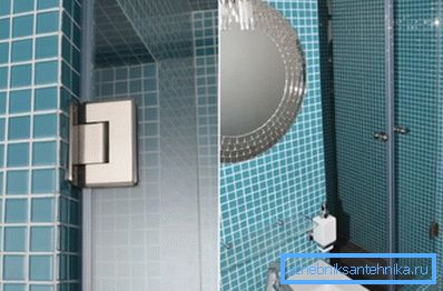 Якасныя завесы масіўныя і трывалыя. Акрамя таго, у самых прасунутых варыянтаў рэалізаваная функцыя даводкі