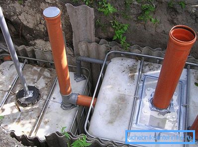 Каналізацыя на дачы з еврокубов