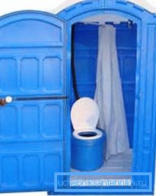 Камбінаванае збудаванне «душ-туалет».