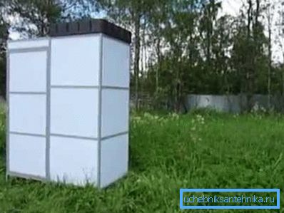 Канструкцыя займае мала месца і не патрабуе падмурка. Канструкцыя займае мала месца і не патрабуе падмурка.