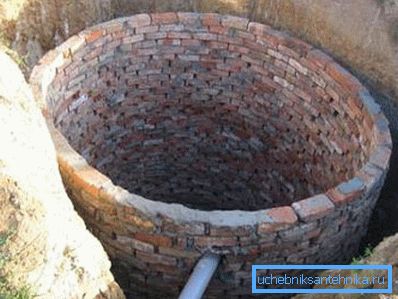 Катлаван капаюць на этапе распрацоўкі глебы. Катлаван капаюць на этапе распрацоўкі глебы.