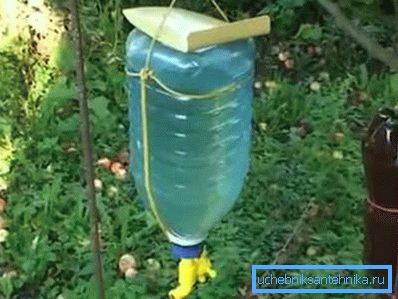 Кран, урэзаны ў колбу. Кран, урэзаны ў колбу.