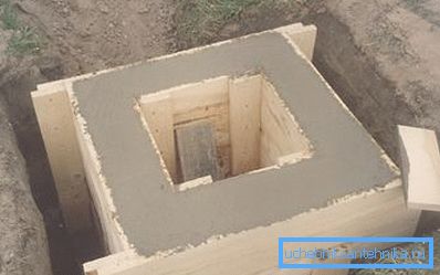 Квадратныя бетонныя студні падыходзяць для маналітнай залівання лепш за ўсё