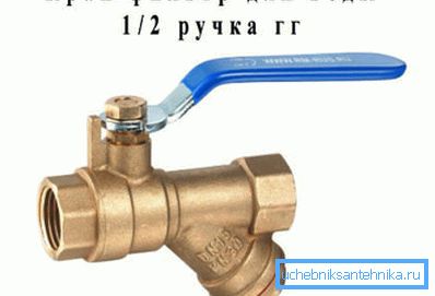 Аматарскае фота крана са спецыяльнай ручкай і фільтрам для грубай ачысткі Аматарскае фота крана са спецыяльнай ручкай і фільтрам для грубай ачысткі