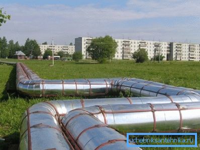 Магістраль з труб ППУ ў ахоўных карпусах Магістраль з труб ППУ ў ахоўных карпусах