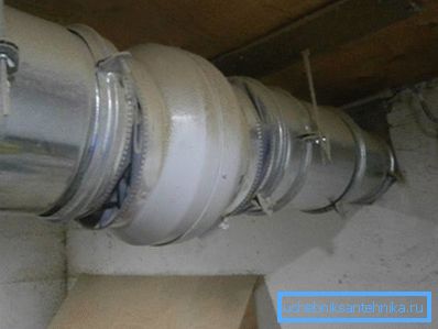 Механічная вентыляцыя ў катуху сваімі рукамі Механічная вентыляцыя ў катуху сваімі рукамі