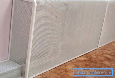Дробная перфарацыя злёгку хавае прыборы ацяплення, пры гэтым не акцэнтуе на сябе ўвагу