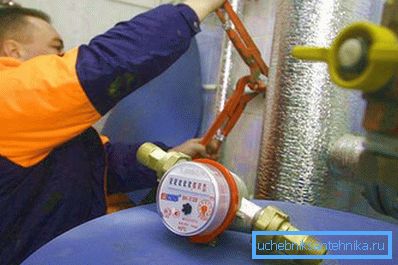 Мантаж лічыльніка можа праводзіць толькі адмысловец Мантаж лічыльніка можа праводзіць толькі адмысловец