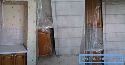На фота- частка канструкцыі спачатку максімальна звузілі, а потым аднавілі На фота- частка канструкцыі спачатку максімальна звузілі, а потым аднавілі
