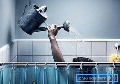 На фота - экстрэмальны душ