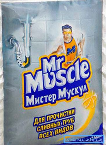 На фота - Містэр Мускул для прачысткі любых відаў каналізацыйных труб На фота - Містэр Мускул для прачысткі любых відаў каналізацыйных труб
