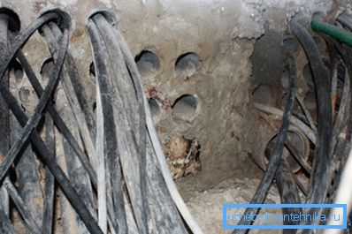 На фота прыклад размеркавання правадоў па розных каналах На фота прыклад размеркавання правадоў па розных каналах