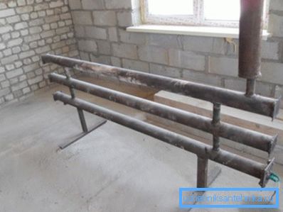 На фота - самаробны рэгістр з убудаваным трубчастым награвальнікам.