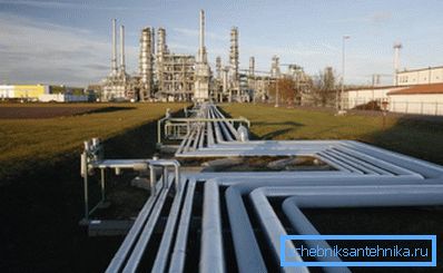 На фота - ўчастак нафтаправода На фота - ўчастак нафтаправода
