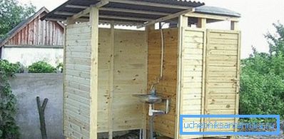 На фота - варыянт сумяшчэння рукамыйніцы і ёмістасці для вады для душа На фота - варыянт сумяшчэння рукамыйніцы і ёмістасці для вады для душа