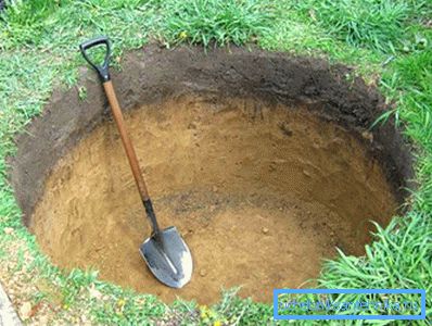 Пачынаюць з раскопкі неглыбокай ямы. Пачынаюць з раскопкі неглыбокай ямы.