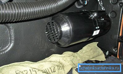 Абагравальнік, усталяваны ў салоне машыны