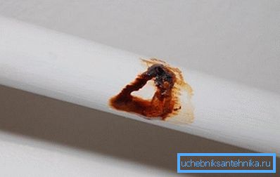 Утварыўся свіршч на трубе ацяплення Утварыўся свіршч на трубе ацяплення