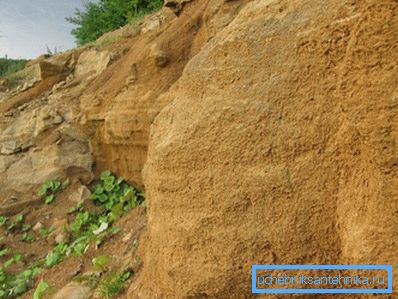 Ападкавыя пароды лёгка размываюцца грунтавымі водамі. Зарастанне свідравіны ападкамі непазбежна ападкавыя пароды лёгка размываюцца грунтавымі водамі. Зарастанне свідравіны ападкамі непазбежна