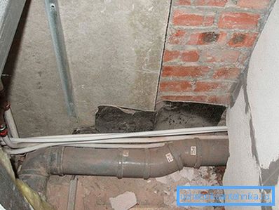 3965 Падоўжаная труба каналізацыі для пераносу ўнітаза на вялікую адлегласць