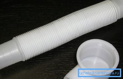 Пластыкавая гофра для душавой кабіны