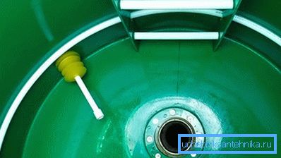 Ўстаноўка пластыкавага герметычнага сэптыка Ўстаноўка пластыкавага герметычнага сэптыка