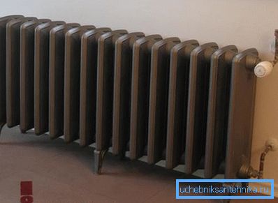 Плошча паверхні нагрэву радыятара чыгуннага дазваляюць яму выпраменьваць больш цяпла. Плошча паверхні нагрэву радыятара чыгуннага дазваляюць яму выпраменьваць больш цяпла.