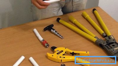 Акрамя прэс рэкамендуем набыць і разак для металлопластика Акрамя прэс рэкамендуем набыць і разак для металлопластика