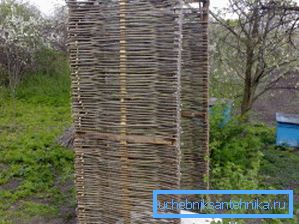 папулярныя Шматлікія варыянты гадовага душа будуюцца літаральна з падручных матэрыялаў.