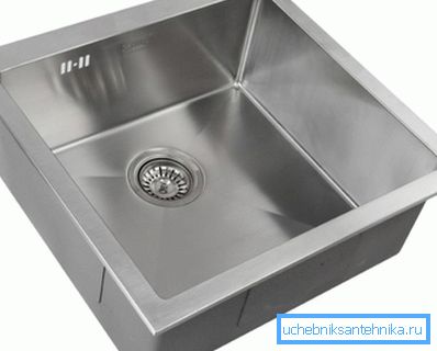 Пасля механічнай апрацоўкі, зварных швоў на стыках практычна не відаць. Пасля механічнай апрацоўкі, зварных швоў на стыках практычна не відаць.
