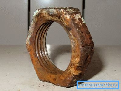 Прычынай пастаянных цеч цалкам можа апынуцца дэфект самой контргайкі. Прычынай пастаянных цеч цалкам можа апынуцца дэфект самой контргайкі.