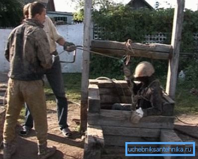 Праводзіць працы лепш удваіх або ўтрох. Праводзіць працы лепш удваіх або ўтрох.