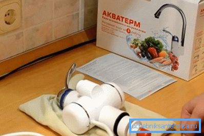распакоўваецца кран распакоўваецца кран