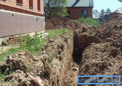 Капанні траншэі для глыбіннага дрэнажу Капанні траншэі для глыбіннага дрэнажу