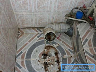 3968 Санвузел пасля дэмантажу ўнітаза